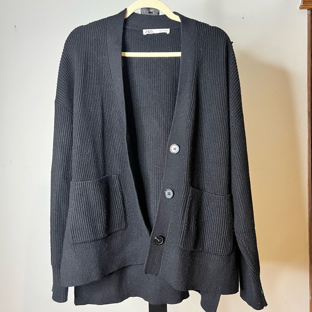ZARA black cardigan with pockets